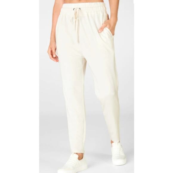 Fabletics Womens White Blaine Harem Jogger Sweatpants Pants NEW Size XL - Picture 1 of 12